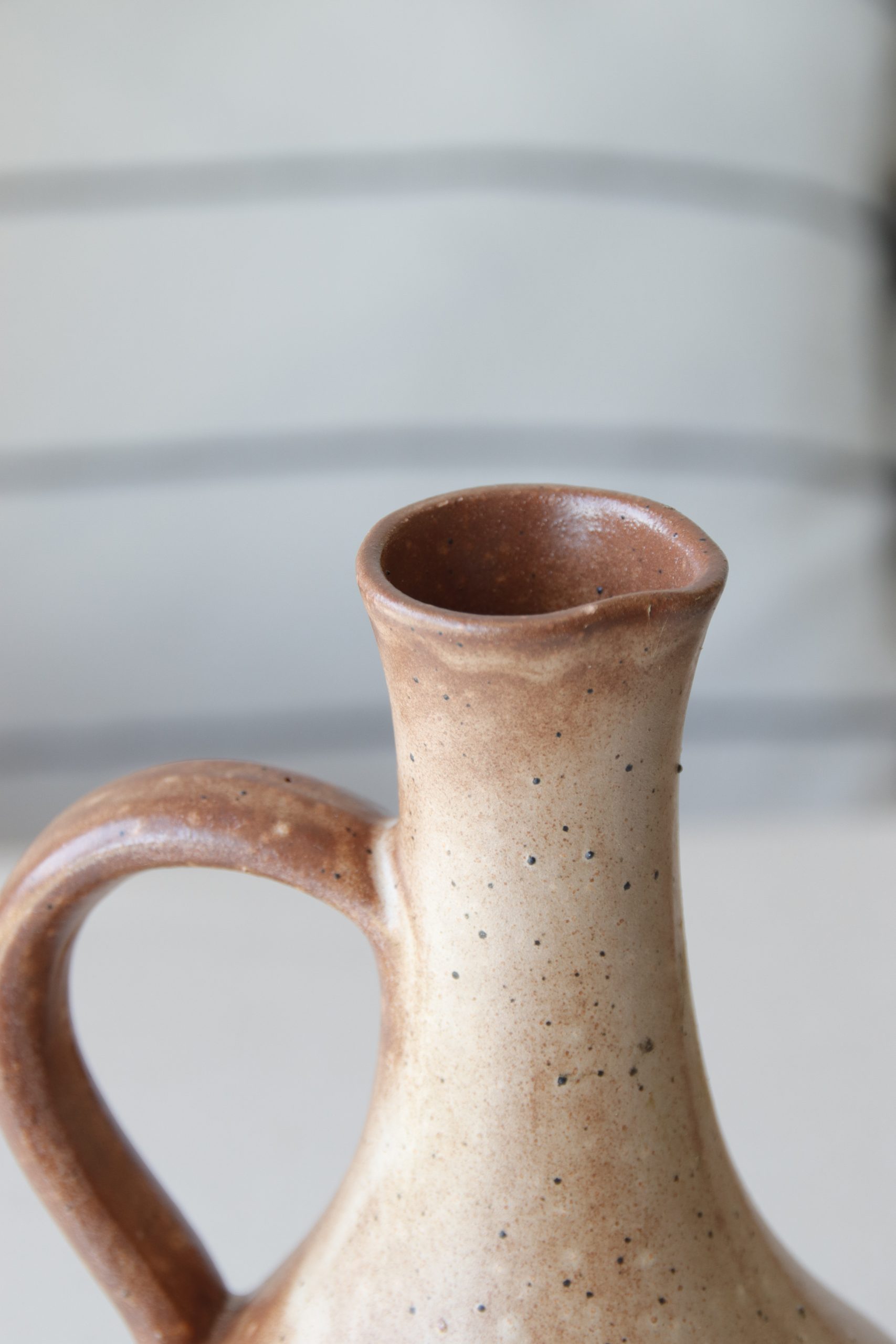 Pichet en grès Rouille – Image 3