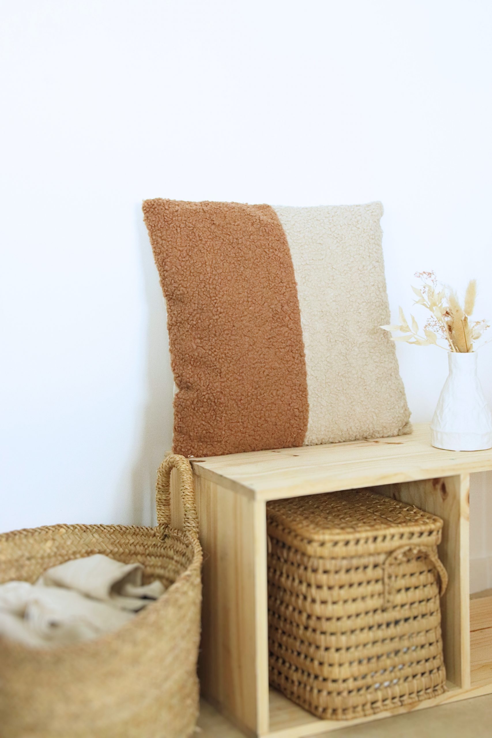 coussin bouclette bicolore