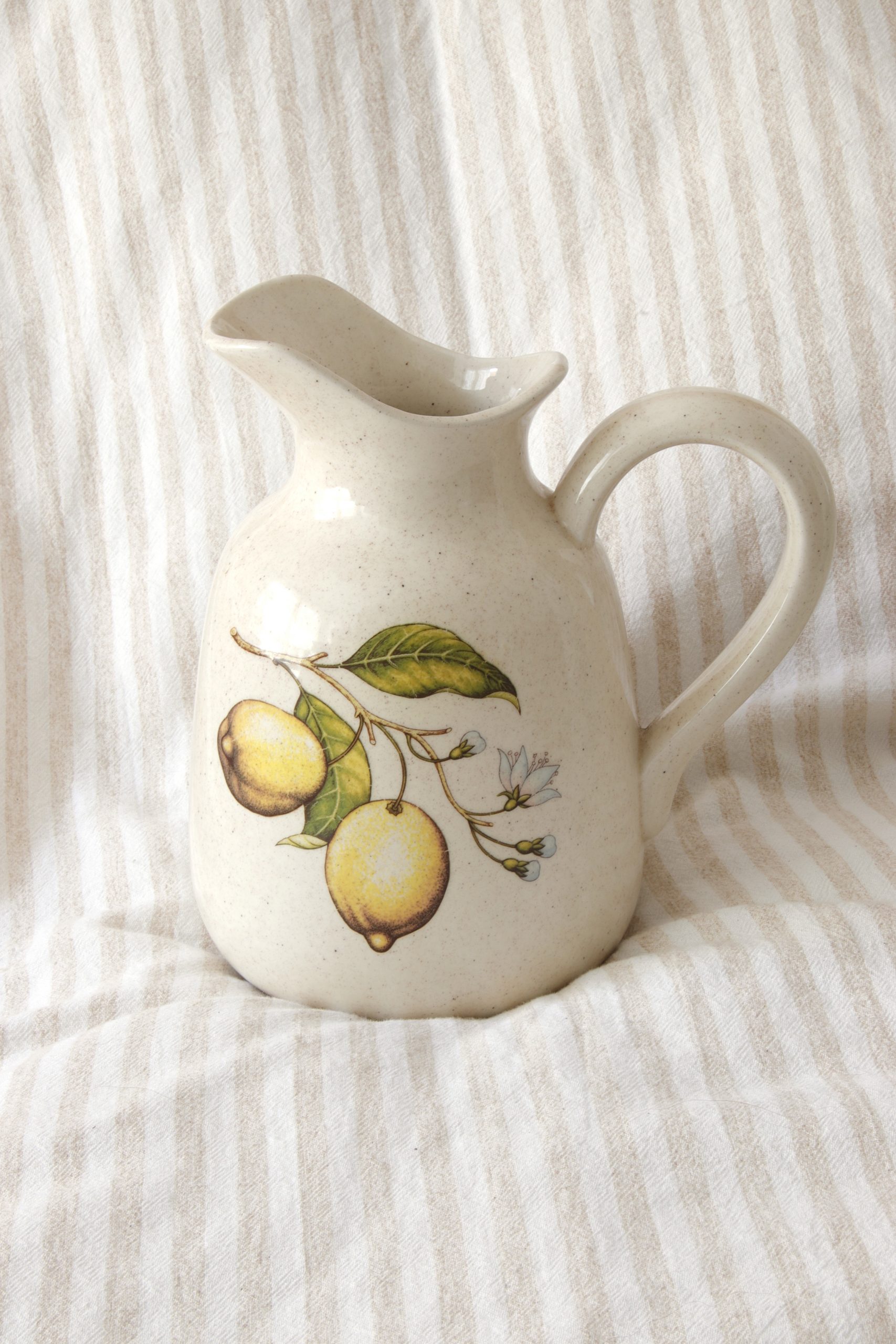 Carafe en grès vernissé Citron