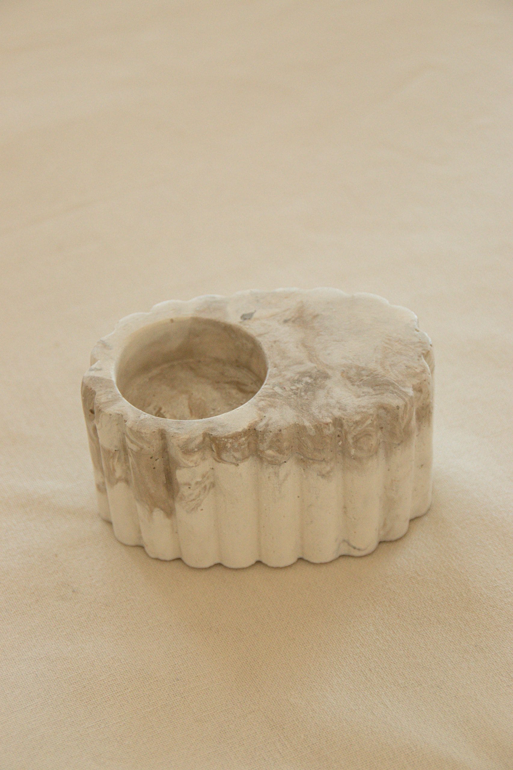 Bougeoir chauffe‑plat en ciment marbré – Image 6