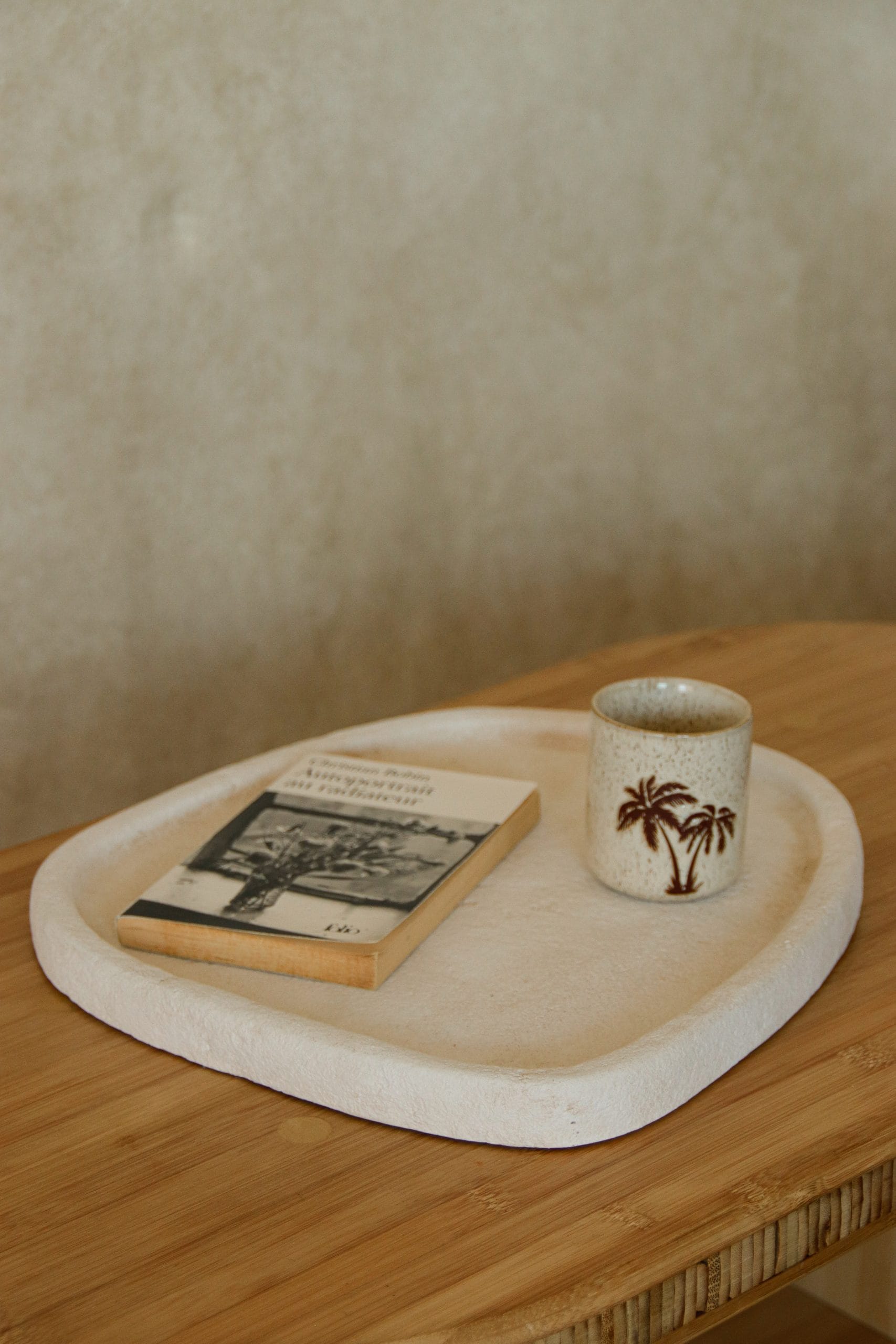 Plateau décoratif texturé forme organique