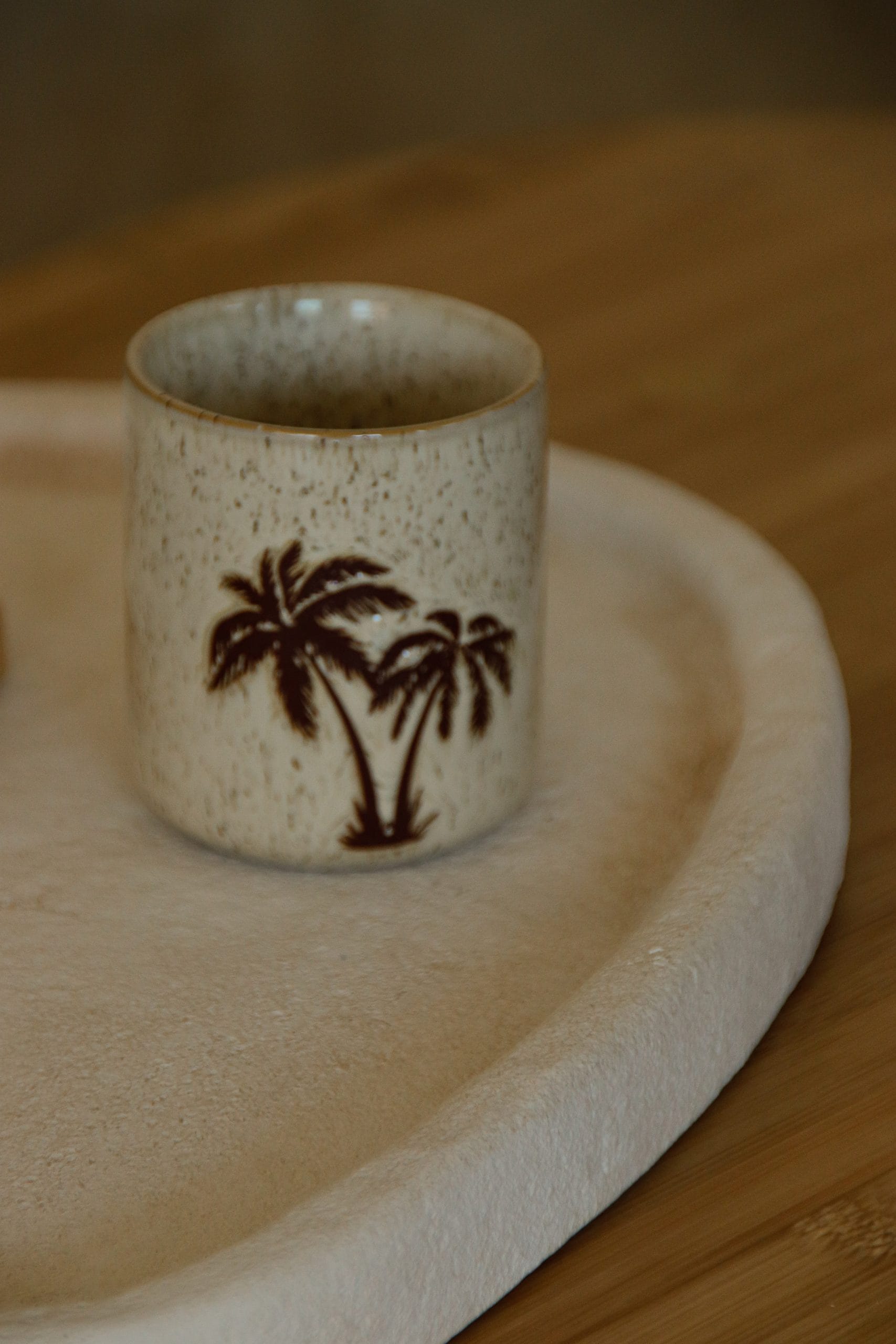 Plateau décoratif texturé forme organique – Image 2