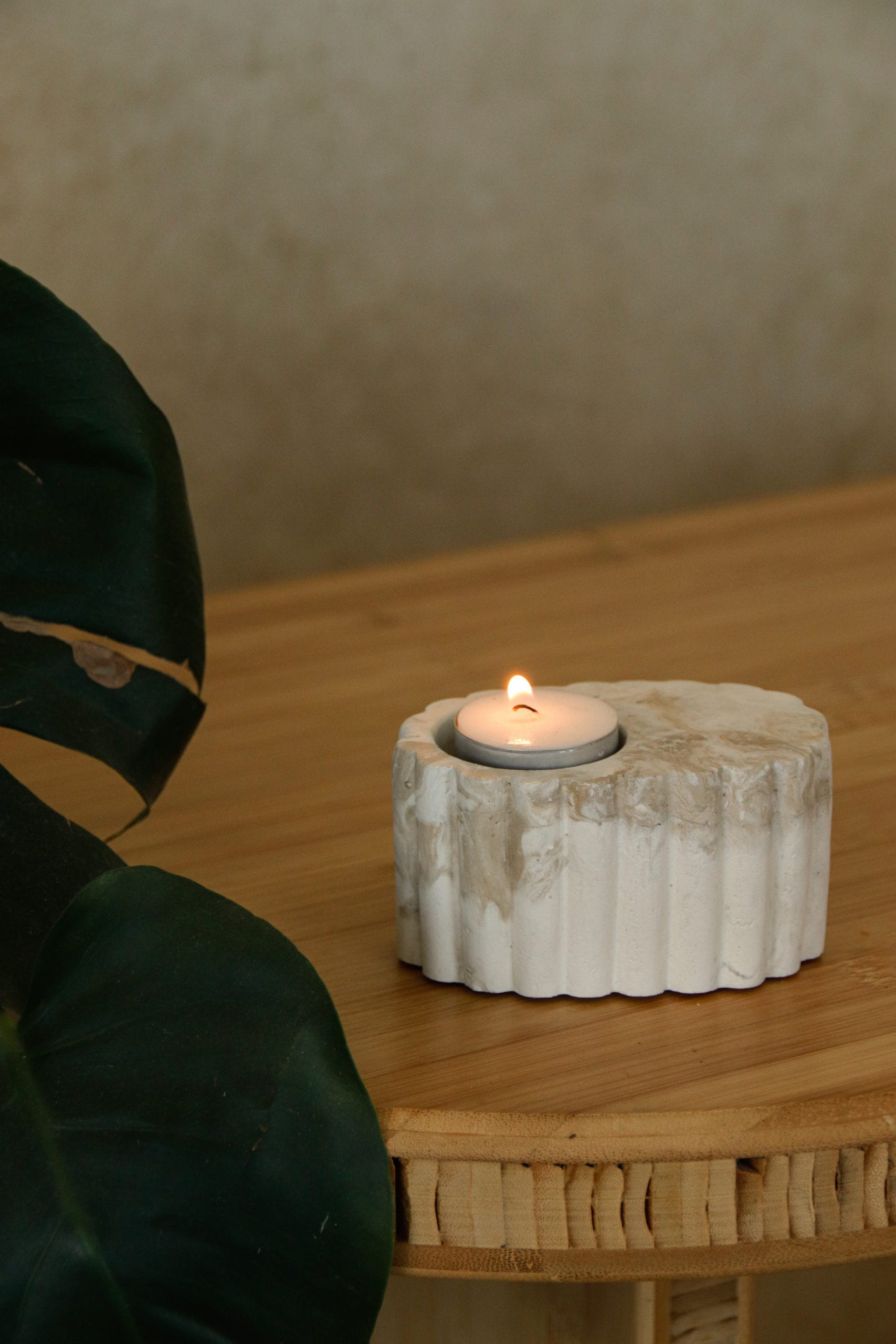 Bougeoir chauffe‑plat en ciment marbré – Image 5