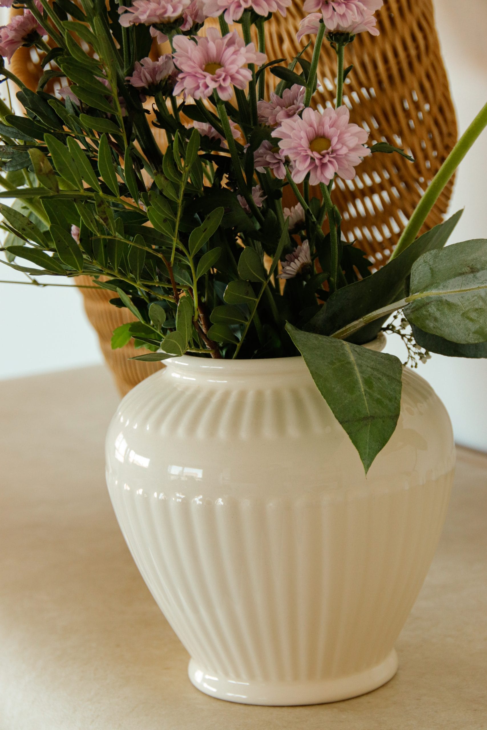 Vase crème strié Versace – Image 3