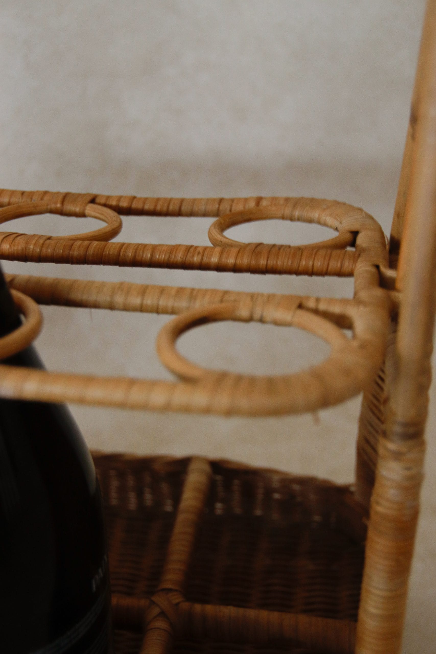 Porte-bouteilles en osier tressé – Image 3