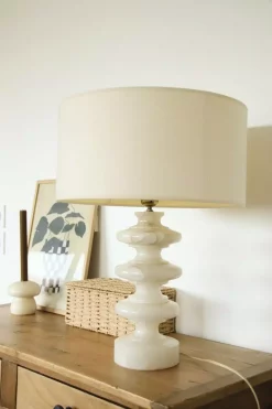 Lampe en albâtre blanche années 70