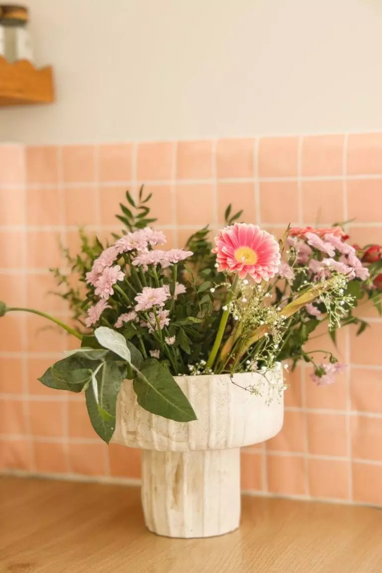 Vase en ciment naturel marbré