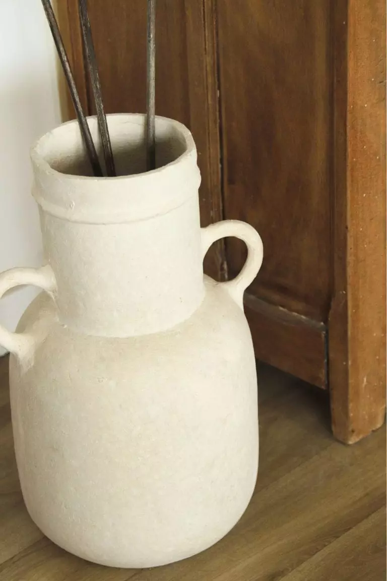 Grand vase décoratif en papier mâché – Image 5