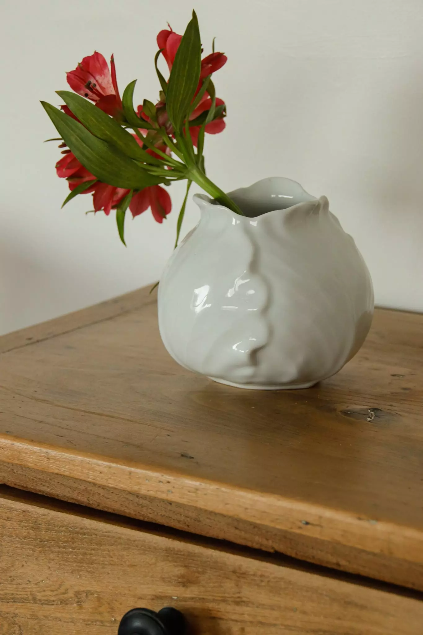 Vase feuille de choux en porcelaine