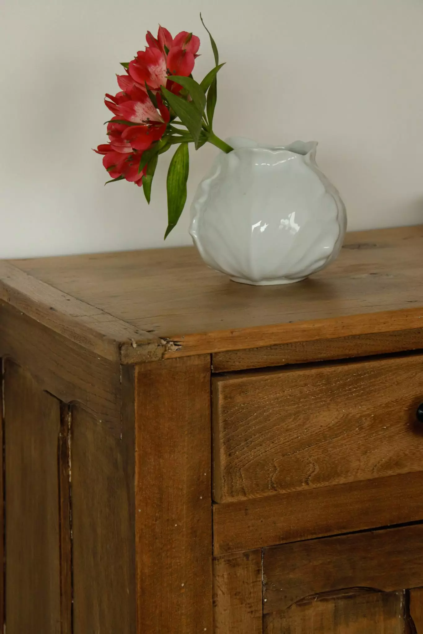 Vase feuille de choux en porcelaine – Image 2