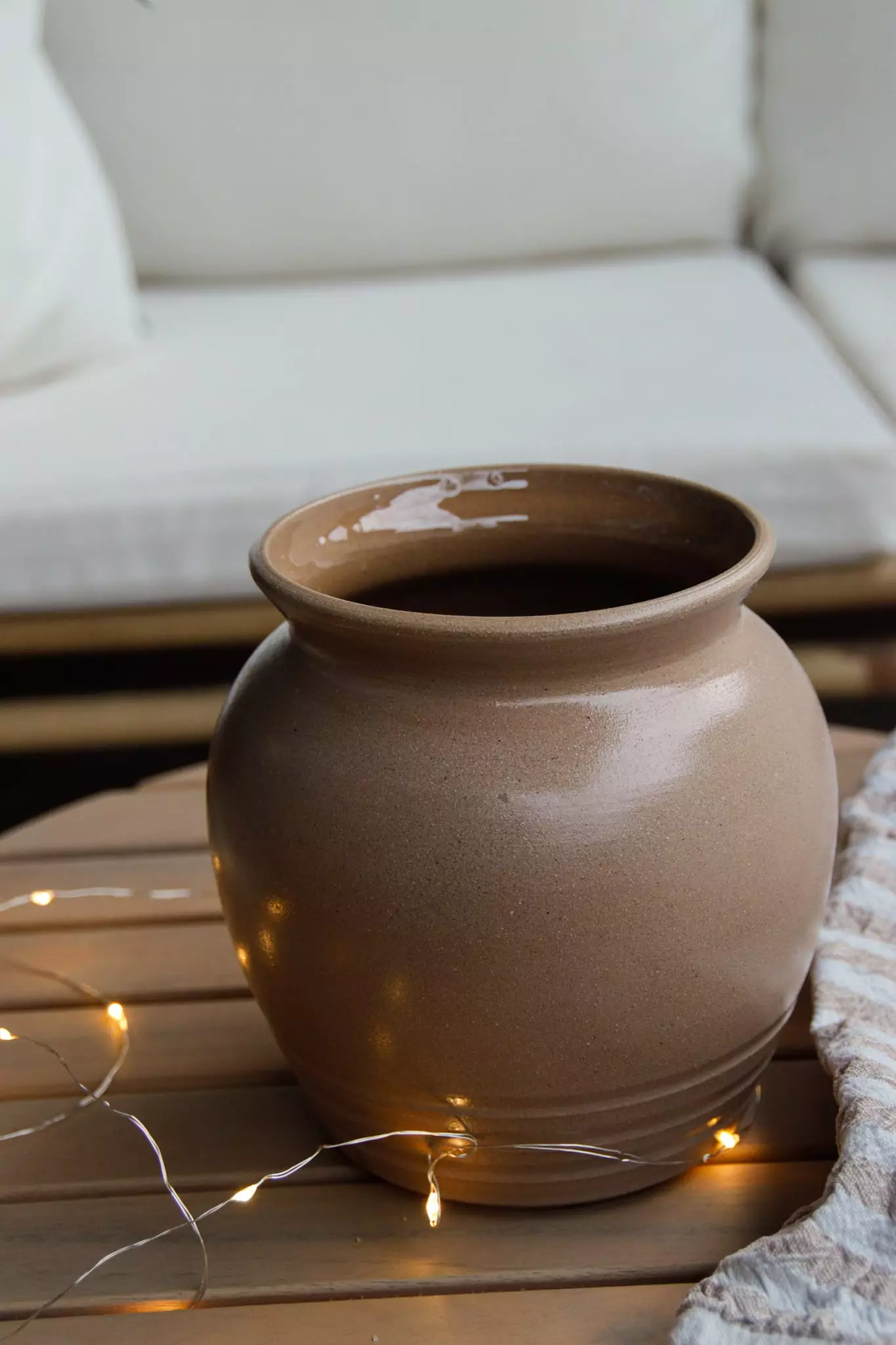 Vase en grès brun mat – Image 3