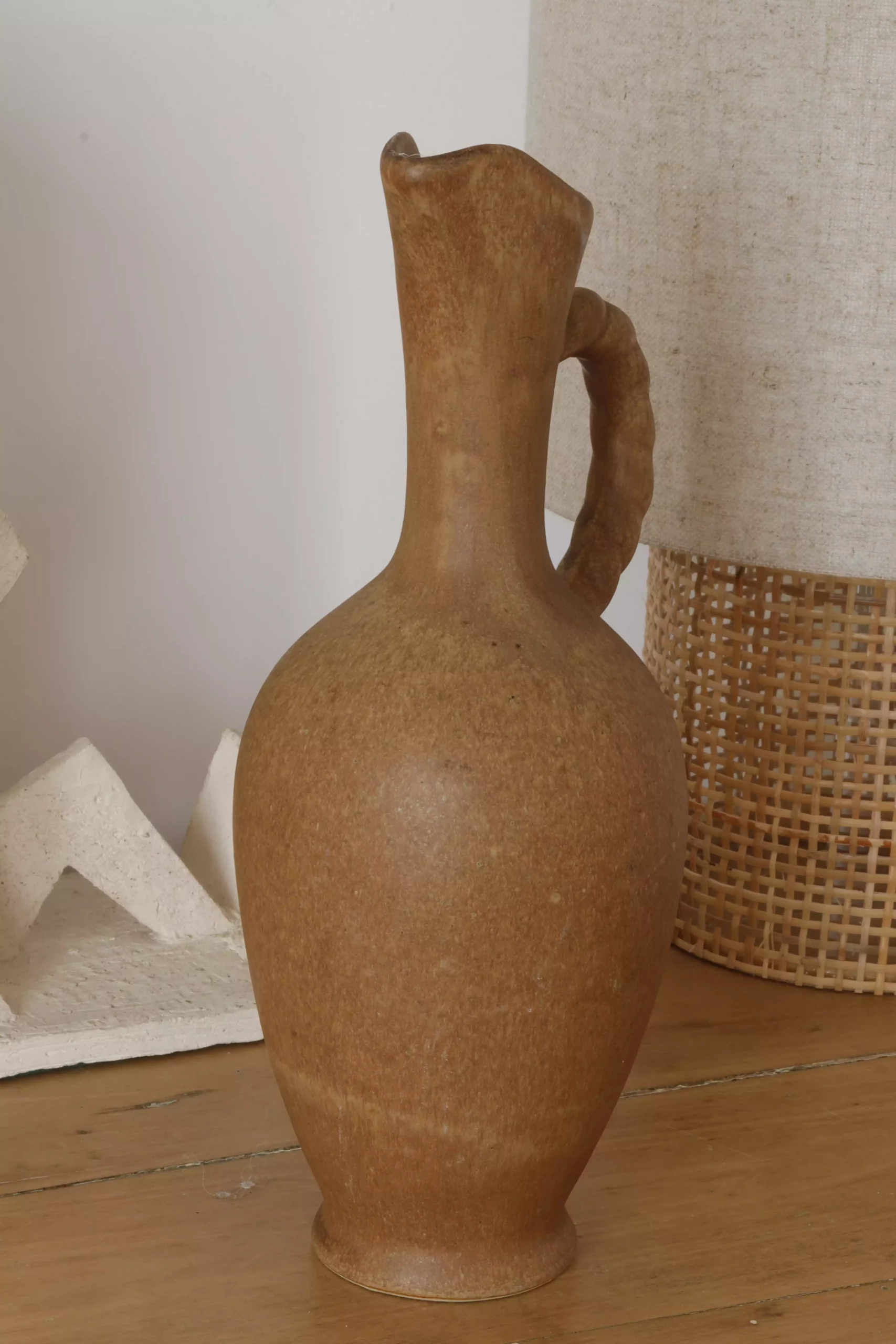 Pichet en grès anse torsadée – Image 4