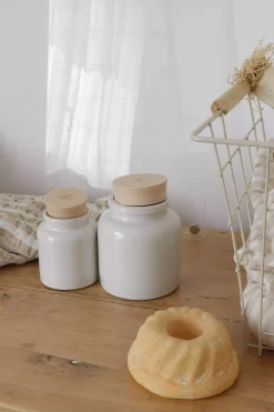 2 Petits pots blancs à Moutarde